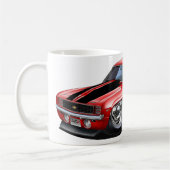 1969年のCamaroの赤黒い車 コーヒーマグカップ (左)