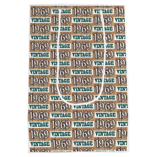 1969年生まれ中抱き枕 ミディアムペーパーバッグ (裏面)