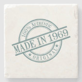 1969年誕生年鑑ゴム印のロゴ ストーンコースター (正面)