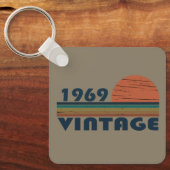 1969生まれ年のヴィンテージ誕生日 キーホルダー (正面)