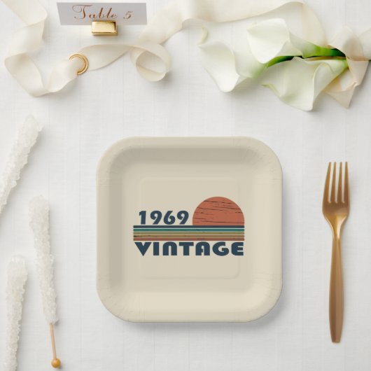 1969生まれ年のヴィンテージ誕生日 ペーパープレート (ウェディング)