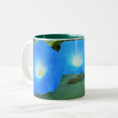 196.いもむしと朝の栄光がマグカップ ツートーンマグカップ (正面左)