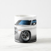 1970年のプリマスCudaの白車 コーヒーマグカップ (中央)
