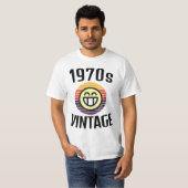 1970年代の誕生日レトロTシャツ Tシャツ (正面フル)