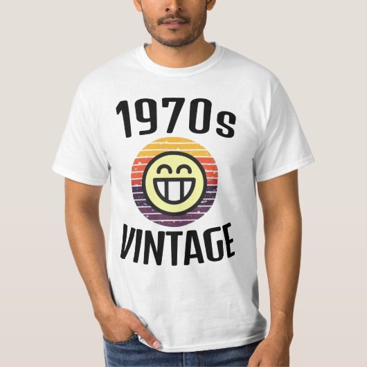 1970年代の誕生日レトロTシャツ Tシャツ (正面)