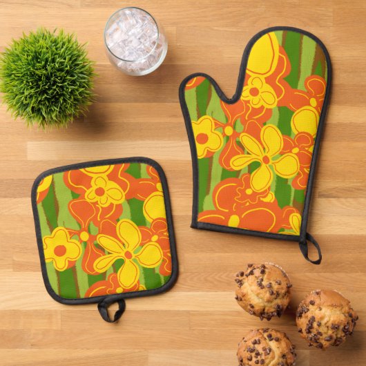 1970年代レトロオレンジイエロー花 鍋つかみ&鍋敷きセット (トップダウン)
