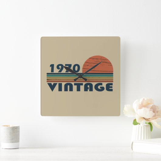 1970生まれ年のヴィンテージ誕生日ギフト スクエア壁時計 (ホーム)