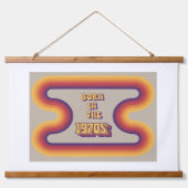 1970生まれ年代、ミレニアル世代、X世代、誕生年 吊り下げ型タペストリー (正面)