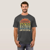 1970生まれ年2月限定版Bday Gift Tシャツ (正面フル)