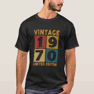 1970生まれ年51回の誕生日デコレーションGifのヴィンテージ Tシャツ