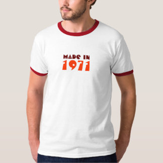 1971年に作られる Tシャツ