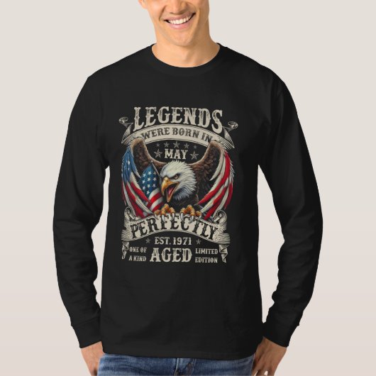 1971年5月生まれのレトロな54歳の男性への誕生日ギフト 54歳 Tシャツ (正面)