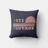 1971生まれ年のヴィンテージ誕生日ギフト クッション (正面)