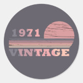 1971生まれ年のヴィンテージ誕生日ギフト ラウンドシール (正面)