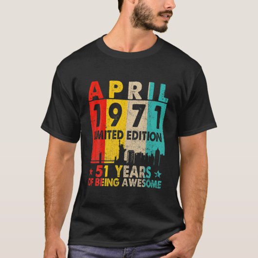 1971素晴らし年4月以来51番目の誕生日ヴィンテージRet Tシャツ (正面)