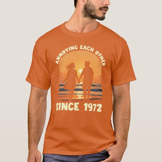 1972年の記念日から悩み合う Tシャツ (正面)