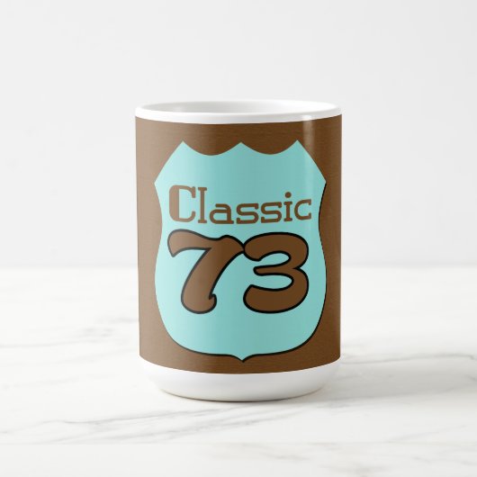 1973年のクラシックなマグ コーヒーマグカップ (中央)