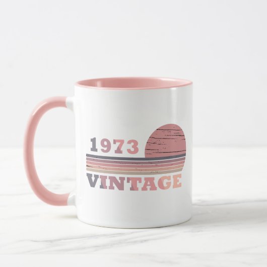 1973年生まれのヴィンテージ誕生日ギフト マグカップ (左)