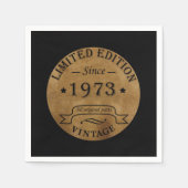 1973生まれ年のヴィンテージ スタンダードカクテルナプキン (正面)