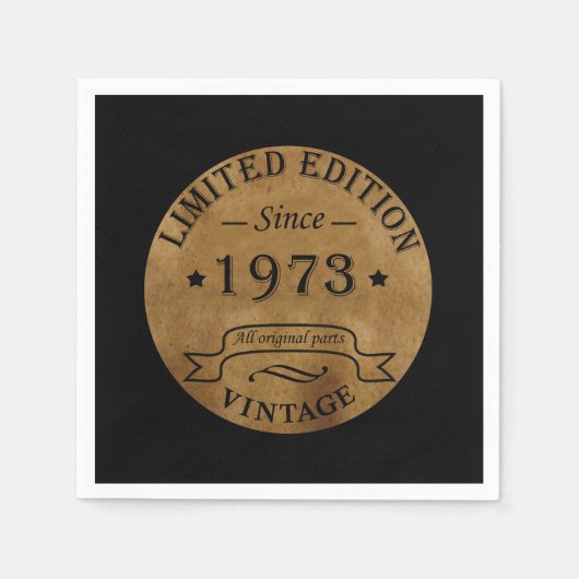 1973生まれ年のヴィンテージ スタンダードカクテルナプキン (正面)