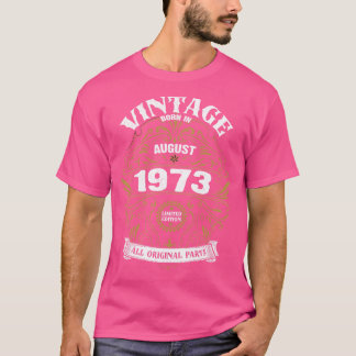 1973生まれ年の威厳がある誕生日 Tシャツ