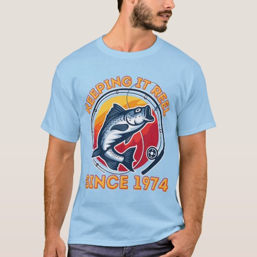 1974保年のおもしろい魚釣り以来のItリール Tシャツ (正面)