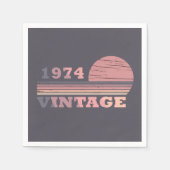 1974生まれ年のヴィンテージ スタンダードカクテルナプキン (正面)