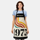 1975レトロストライプヴィンテージ50番目の誕生日ギフト エプロン (着用した状態)