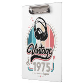 1975年のヘッドフォン以降のヴィンテージ クリップボード (左)