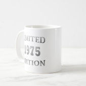 1975年生まれの誕生日プレゼント コーヒーマグカップ (正面左)