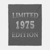1975年生まれ限定版50歳の誕生日ギフト フリースブランケット (正面)
