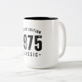 1975年 クラシックな誕生年 ツートーンマグカップ (正面右)