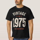 1975生まれ年のヴィンテージ – 第47回誕生日レトロクラシック Tシャツ (正面)