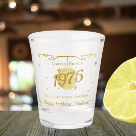 1975生まれ年50歳の誕生日パーティーでバーウェアを飲む ショットグラス