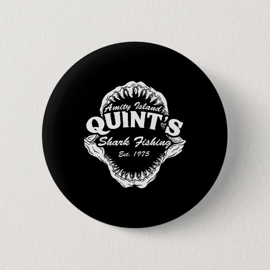 1975 Amity Island Quint's Shark魚釣りClicレトロ 缶バッジ (正面)