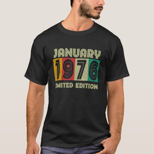1976年1月装備品レトロBday装備品 Tシャツ (正面)