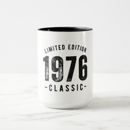 1976年 クラシックな誕生年 マグカップ (中央)