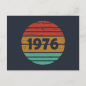 1976生まれ年のヴィンテージ誕生日ギフト シーズンポストカード (正面)