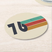 1976生まれ年のヴィンテージ誕生日ギフト ラウンドペーパーコースター (アングル)