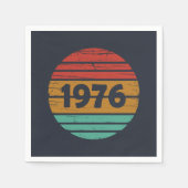 1976生まれ年のヴィンテージ誕生日 スタンダードカクテルナプキン (正面)