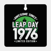 1976素晴らし年閏年日以後2月29誕生日 メタルオーナメント (正面)