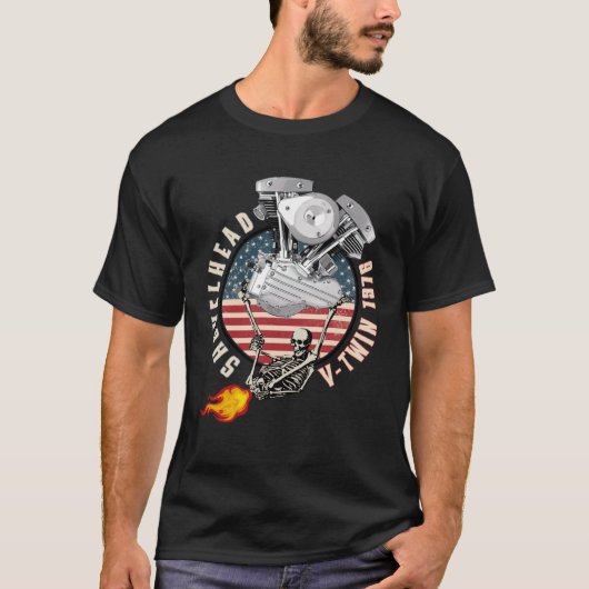 1976 HD Shovelhead VTwin Flame Farting Motorcycle  Tシャツ (正面)
