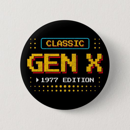 1977世代Xレトロゲーマークラシックゲーム誕生日 缶バッジ (正面)