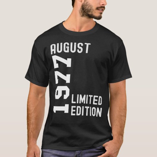 1977威厳があるハッピーバースデーパーティー Tシャツ (正面)