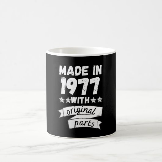 1977年にオリジナル部品で コーヒーマグカップ (中央)