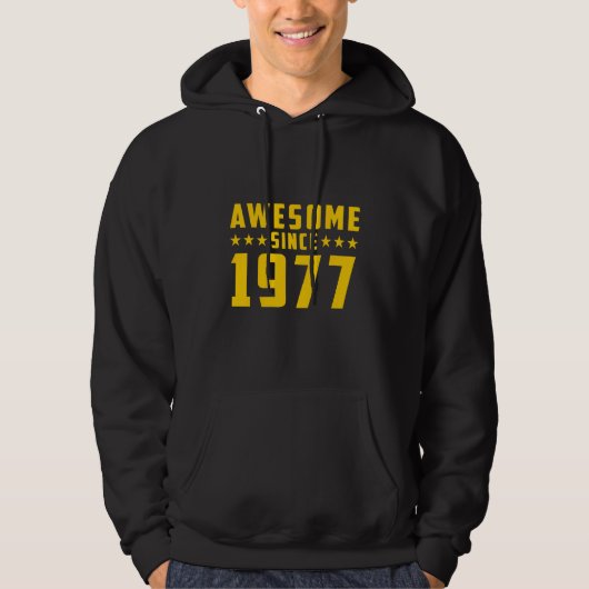 1977年生まれのすごいお誕生日おめでとう パーカ (正面)