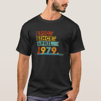 1977年4月以来43歳の叙事詩の第43誕生日 Tシャツ
