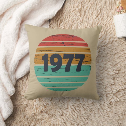 1977生まれ年のヴィンテージ誕生日ギフト クッション (ブランケット)