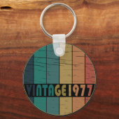 1977生まれ年のヴィンテージ誕生日 キーホルダー (正面)