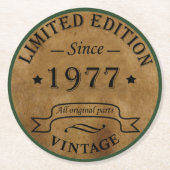 1977生まれ年のヴィンテージ誕生日 ラウンドペーパーコースター (正面)